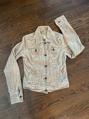 Abercrombie & Fitch Women's Tan Corduroy Button-Down Trucker Jacket